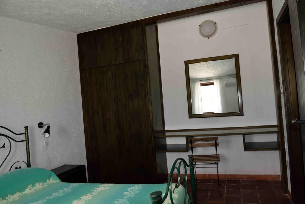 Agriturismo Posta del Falco Villa Manfredonia Camera foto
